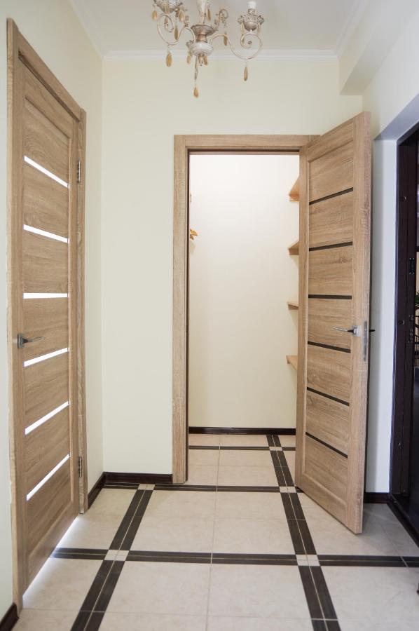 Chiernomorskie Apartamenty Odessa Exterior foto