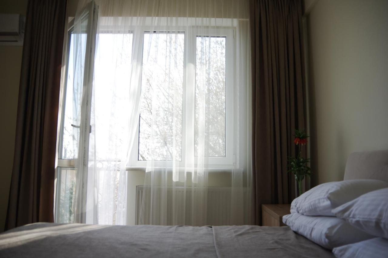 Chiernomorskie Apartamenty Odessa Exterior foto