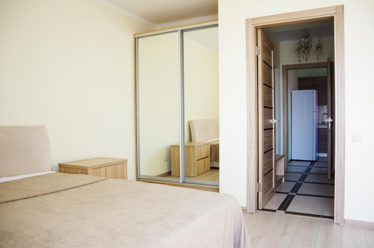 Chiernomorskie Apartamenty Odessa Exterior foto